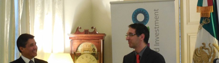Ambassador_Juan_Hosé_Gómez_Camacho_with_Koen_Verlaeckt,_President_Flanders_International